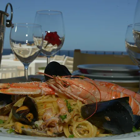 Hotel Costa Paradiso فندق 4*